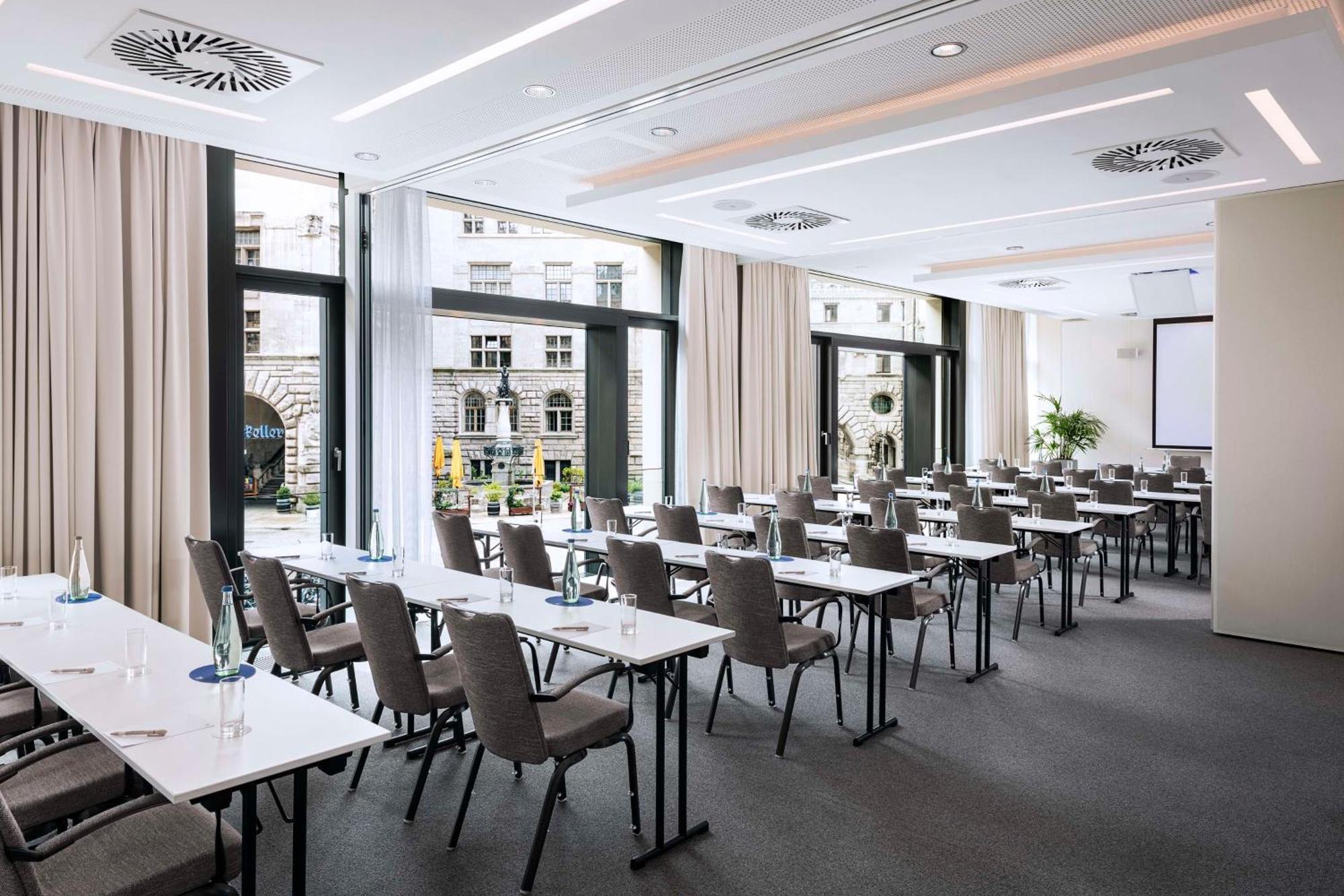 Nh Leipzig Zentrum Exterior foto